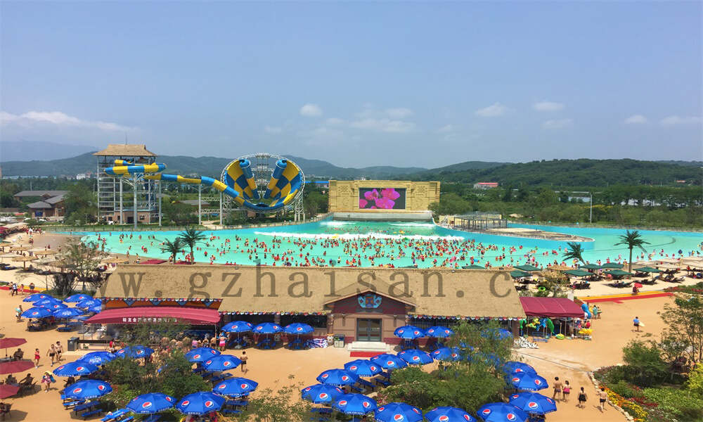 水上乐园设备厂家：夏天不去水上乐园你可能过了个假夏天